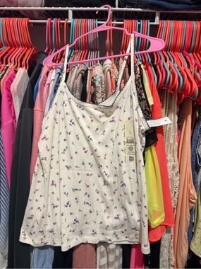 NWT No Boundaries Tank Top